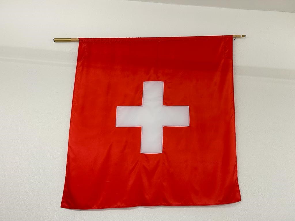 Schwingerfahne (Swiss flag throwing flag), acetate artificial silk, printed Swiss cross